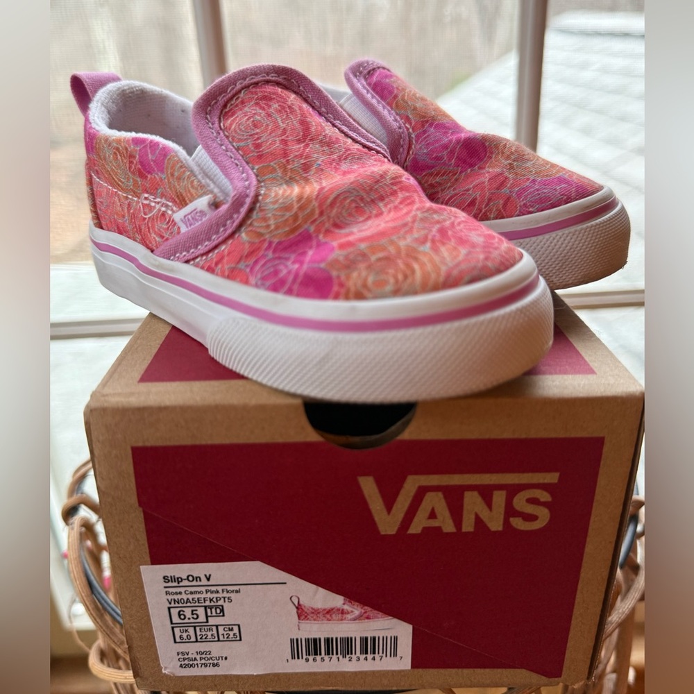 Vans Kids Slip-On Shoes - Rose Camo Floral